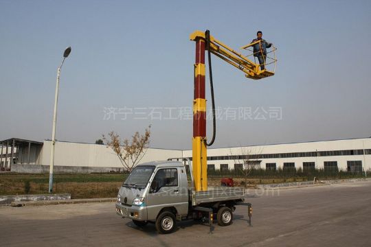 點擊查看詳細信息<br>標題：小型高空作業車 閱讀次數：3226