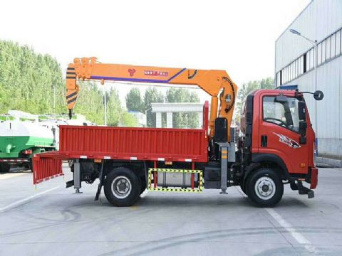 點擊查看詳細信息<br>標題：4噸重汽王牌隨車吊 閱讀次數：2218