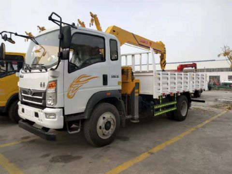 點擊查看詳細信息<br>標題：5噸重汽豪曼隨車吊 閱讀次數：2988